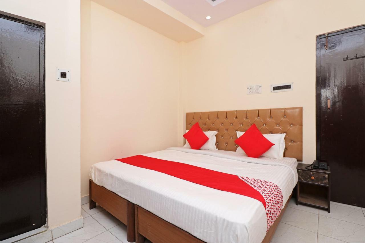 Oyo 30288 Hotel Moon Palace Lucknow Exterior foto