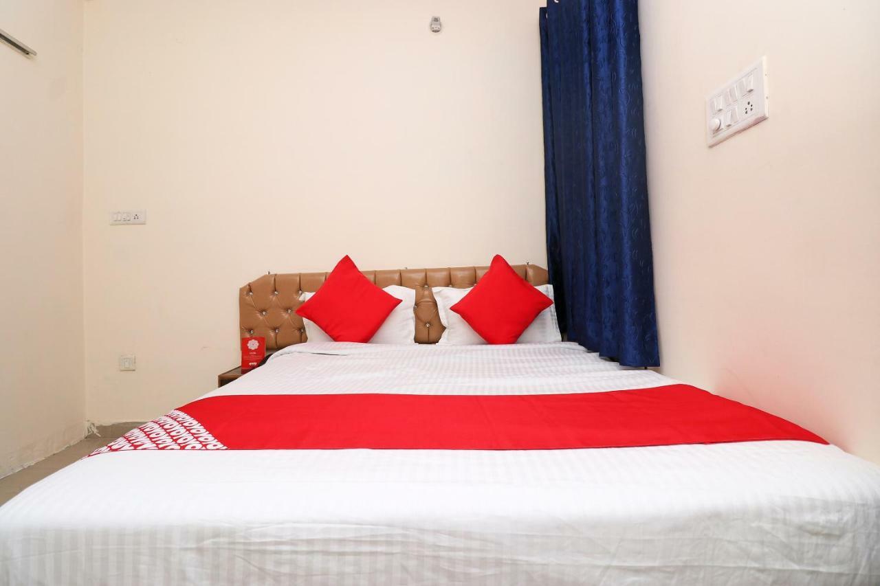 Oyo 30288 Hotel Moon Palace Lucknow Exterior foto